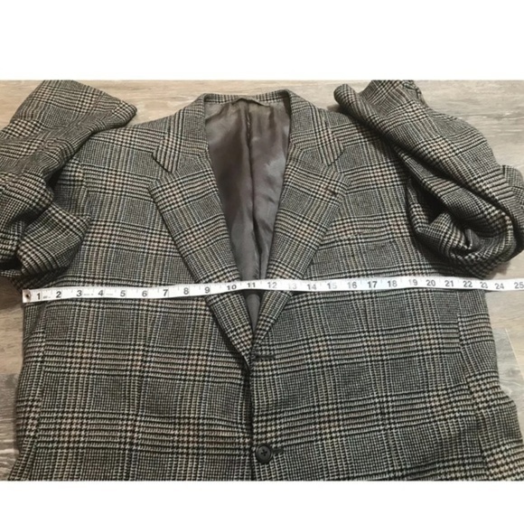 ISAIA 100% Wool Tweed Prince of Wales Sport Coat - 42R - Picture 6 of 8
